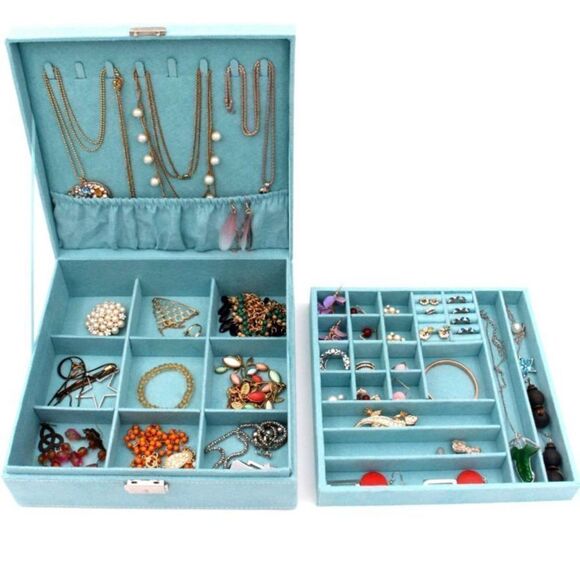 NWT Cloud Two-Layer Blue Jewelry Box Organizer Display Storage case with Lock - Picture 8 of 11